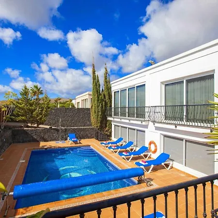 Superb Puerto Calero Casa Acentejo Dos 6 Bedrooms Pool Table Childrens Play Area Villa *
